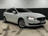 Begagnad Volvo V60 Kinetic 116 HK (85 kW) 2015 Vit Kombi