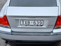Begagnad Volvo S60 140 HK (102 kW) 2003 Silver metallic Sedan