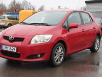 Begagnad Toyota Auris 132 HK (97 kW) 2009 Röd Halvkombi