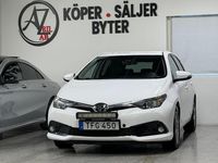Begagnad Toyota Auris Business Edition 112 HK (82 kW) 2015 Vit Halvkombi
