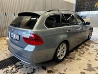 Begagnad BMW 325 218 HK (160 kW) 2006 Kombi