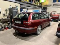 begagnad Volvo V40 2001