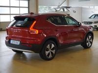 Begagnad Volvo XC40 Momentum 129 HK (94 kW) 2021 Röd SUV