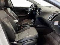 Begagnad Kia Ceed Sportswagon Advance 105 HK (77 kW) 2022 Vit Kombi