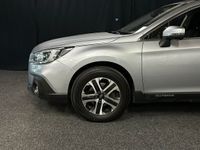 begagnad Subaru Outback 2.5 4WD Aut Active Drag Backkamera Apple Carp