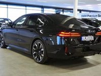 begagnad BMW i5 M60 M Sport Pro Innovation DAP Komfortstol Keyless B&W 21'' Kolfiberpaket Drag