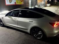 Begagnad Tesla Model 3 Performance 377 kW (513 HK) 2021 Vit metallic under folie Sedan