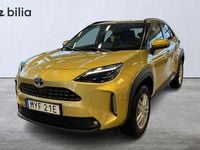 Begagnad Toyota Yaris Cross Edition 92 HK (67 kW) 2023 Gul SUV