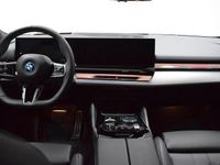 Begagnad BMW 550 M Sport 490 HK (360 kW) 2025 Svart Sedan