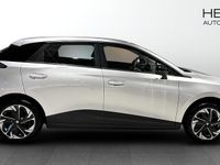 Begagnad MG MG4 EV 125 kW (170 HK) 2024 Grå Halvkombi