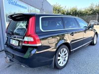 begagnad Volvo V70 D5 Geartronic Summum 215hk, Drag, Fullutrustad