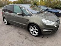 Begagnad Ford S-MAX Business Edition 200 HK (147 kW) 2012 Grön Minibuss