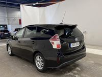 begagnad Toyota Prius Hybrid 7-sits M-värme HUD B-kamera 2016, Halvkombi