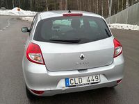 Begagnad Renault Clio R.S. 75 HK (55 kW) 2010 Halvkombi