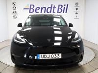 Begagnad Tesla Model Y Long Range AWD 378 kW (514 HK) 2023 Svart SUV