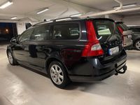 begagnad Volvo V70 2.4D Geartronic Momentum Euro 4