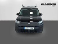 Begagnad VW Caddy 75 HK (55 kW) 2023 Svart Minibuss
