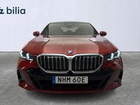 Begagnad BMW 550e M Sport 313 HK (230 kW) 2024 Röd Sedan