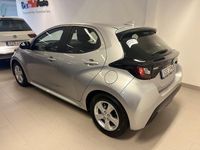 Begagnad Toyota Yaris Hybrid 92 HK (67 kW) 2023 Grå