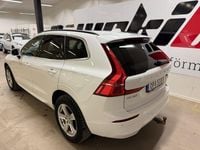 Begagnad Volvo XC60 Momentum 197 HK (144 kW) 2022 Vit SUV