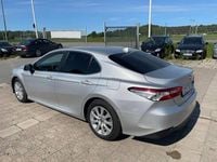 Begagnad Toyota Camry 218 HK (160 kW) 2020 Silver Sedan