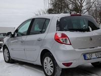 Begagnad Renault Clio R.S. 75 HK (55 kW) 2010 Silver Halvkombi