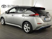 Begagnad Nissan Leaf N-Connecta 160 kW (218 HK) 2019 Silver Halvkombi