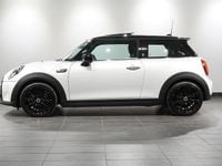 Begagnad Mini Cooper 135 kW (184 HK) 2023 Nanuq white Halvkombi