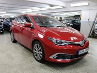 begagnad Toyota Auris Hybrid EXECUTIVE GPS VÄRMARE 4500 MIL