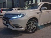 Begagnad Mitsubishi Outlander 224 HK (164 kW) 2019 Metallic SUV