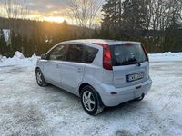 Begagnad Nissan Note 88 HK (64 kW) 2007 Silver Halvkombi