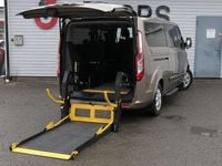 Begagnad Ford Tourneo 185 HK (136 kW) 2020 Grå Minibuss