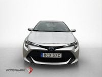 Begagnad Toyota Corolla Hybrid Active 122 HK (89 kW) 2021 Silver Halvkombi