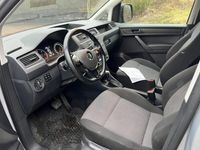 begagnad VW Caddy Maxi 2.0 TDI BlueMotion Euro 6