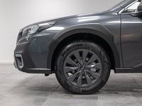 begagnad Subaru Outback 2.5 4WD XFuel Aut Field Vinterhjul & Dragkrok