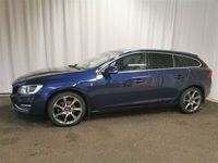 begagnad Volvo V60 D4 Manuell, 181hk Momentum, Ocean Race