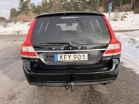 Begagnad Volvo V70 Momentum 181 HK (133 kW) 2015 Svart Kombi
