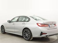 begagnad BMW 330e Sedan Sport Line HiFi Cockpit Navi V-hjul