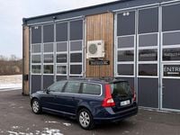 Begagnad Volvo V70 Momentum 163 HK (119 kW) 2013 Blå Kombi