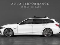 Begagnad BMW 330e M Sport 292 HK (214 kW) 2022 Alpinvit metallic Kombi