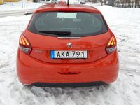 begagnad Peugeot 208 5-dörrar 1.2 VTi Euro 6 2144 Mil!!