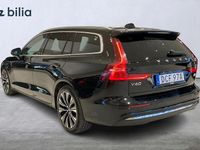 Begagnad Volvo V60 Core 253 HK (186 kW) 2022 Svart Kombi