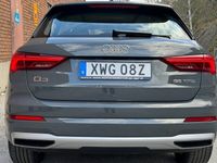 begagnad Audi Q3 35 TFSI S Tronic Proline Matrix Panorama S+V-hjul