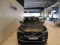 Begagnad Volvo XC60 Plus 350 HK (257 kW) 2022 Grå SUV