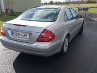 Begagnad Mercedes E240 177 HK (130 kW) 2004