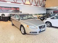 Begagnad Volvo V70 Momentum 145 HK (106 kW) 2008 Ljusbrun Kombi