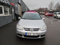 Begagnad VW Golf VI Trendline 105 HK (77 kW) 2008 Silver Halvkombi
