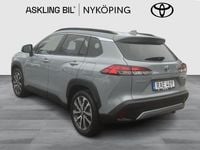 Begagnad Toyota Corolla Cross Executive 197 HK (144 kW) 2022 Grå SUV