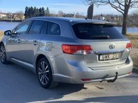 begagnad Toyota Avensis 2.2 D-4D Auto/Pano/GPS/B.Kam/ Drag/ 150hk