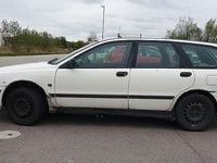 Begagnad Volvo V40 105 HK (77 kW) 1999 Kombi